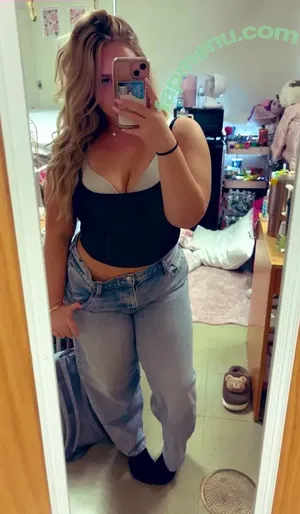 whosayswhat26 / ellielynn7 / elyssaisbae / lenalynn77 nude photo #0010