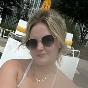 whosayswhat26 / ellielynn7 / elyssaisbae / lenalynn77 nude photo #0013