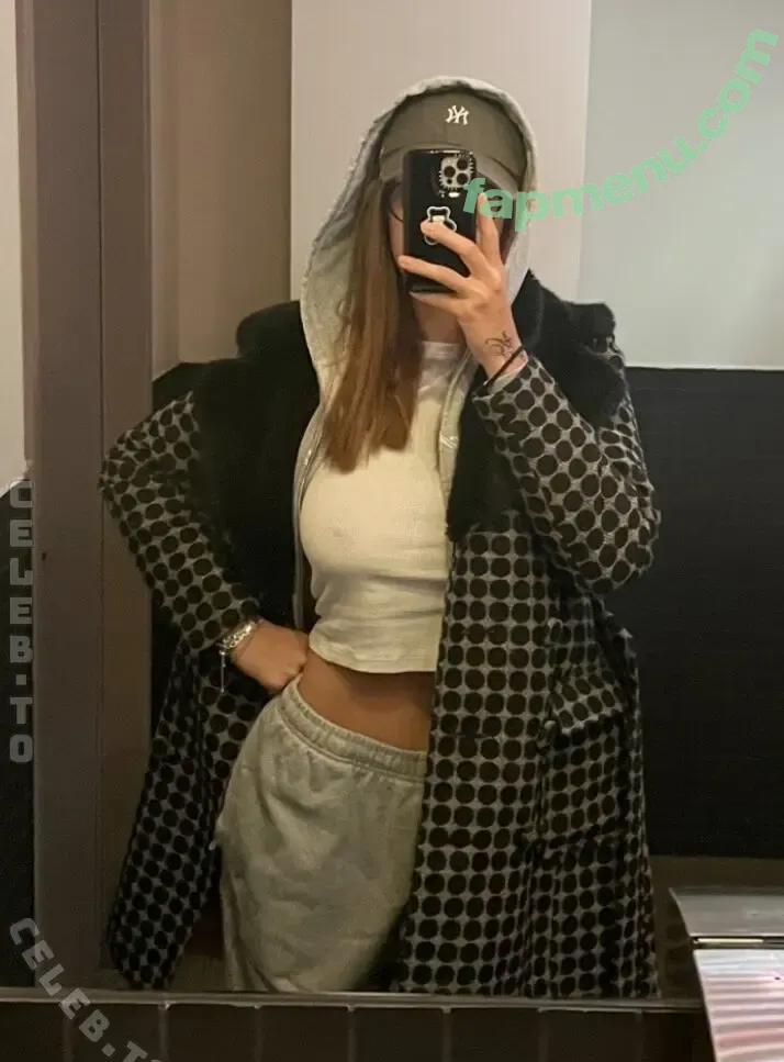 whosrobin nude photo #0117 (whosrobin)