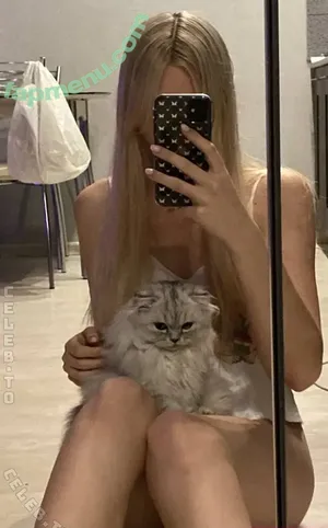 whylollycry nude photo #0274