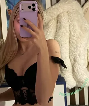 whylollycry nude photo #0289