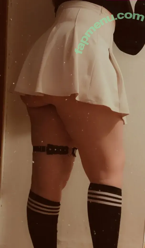 whymikuu nude photo #0003 (whymike)