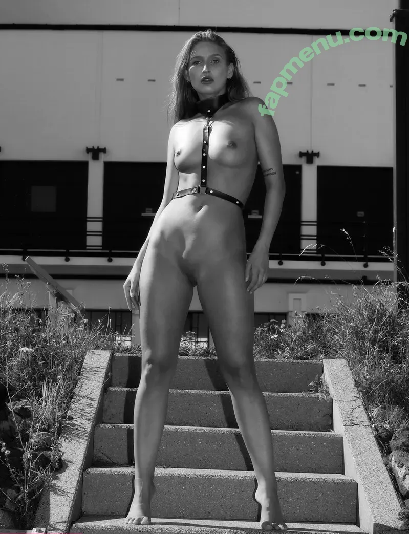 wianamodel nude photo #0003 (wianamodel)