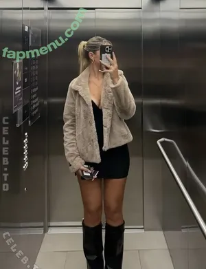 Wieke / wieke.l / wieke_l / wiekelanganke3244 nude photo #0464