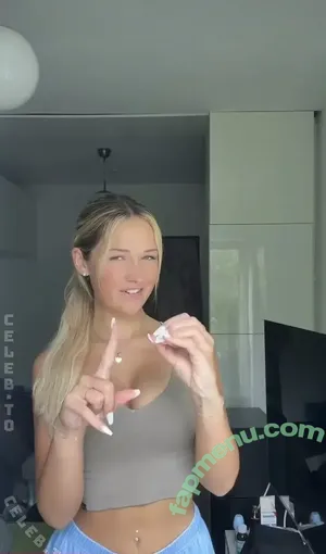 Wieke / wieke.l / wieke_l / wiekelanganke3244 nude photo #0471