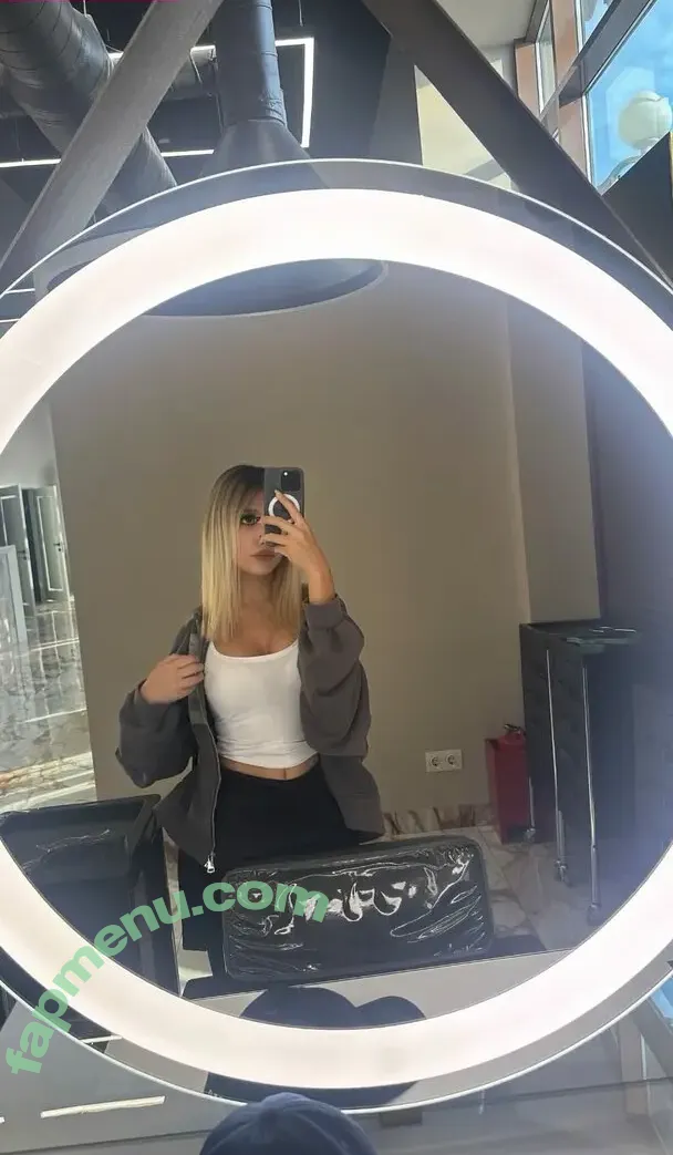 wiglyboo nude photo #0009 (wiglyboo)