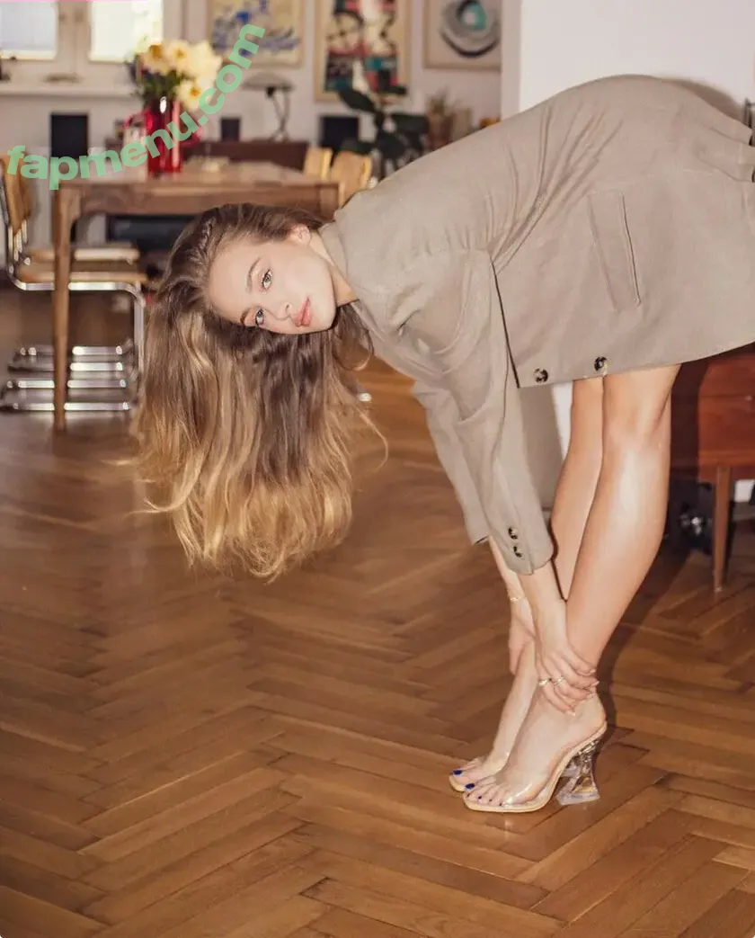 Wiktoria Gasiewska nude photo #0435 (wiktoria_gasiewska)