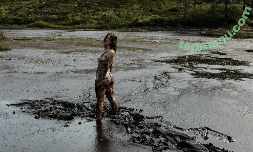 wildblume nude photo #0010 (thewildblume)