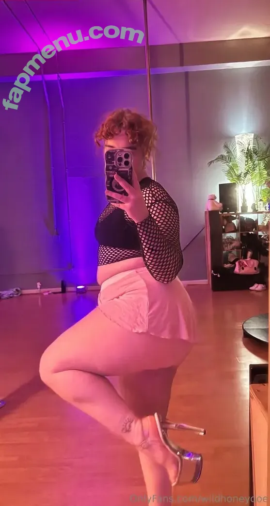 wildhoneydoe nude photo #0002 (wildhoneydoe)