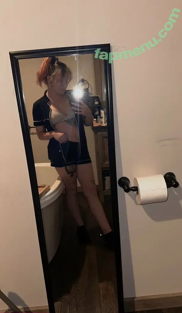 wildlymee nude photo #0061 (wildly.me)