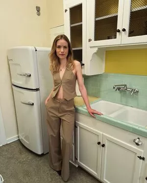 Willa Fitzgerald / willafitz nude photo #0119