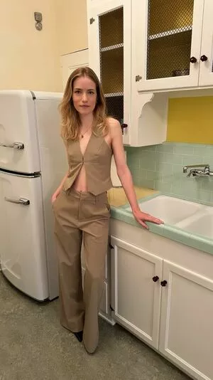 Willa Fitzgerald / willafitz nude photo #0122