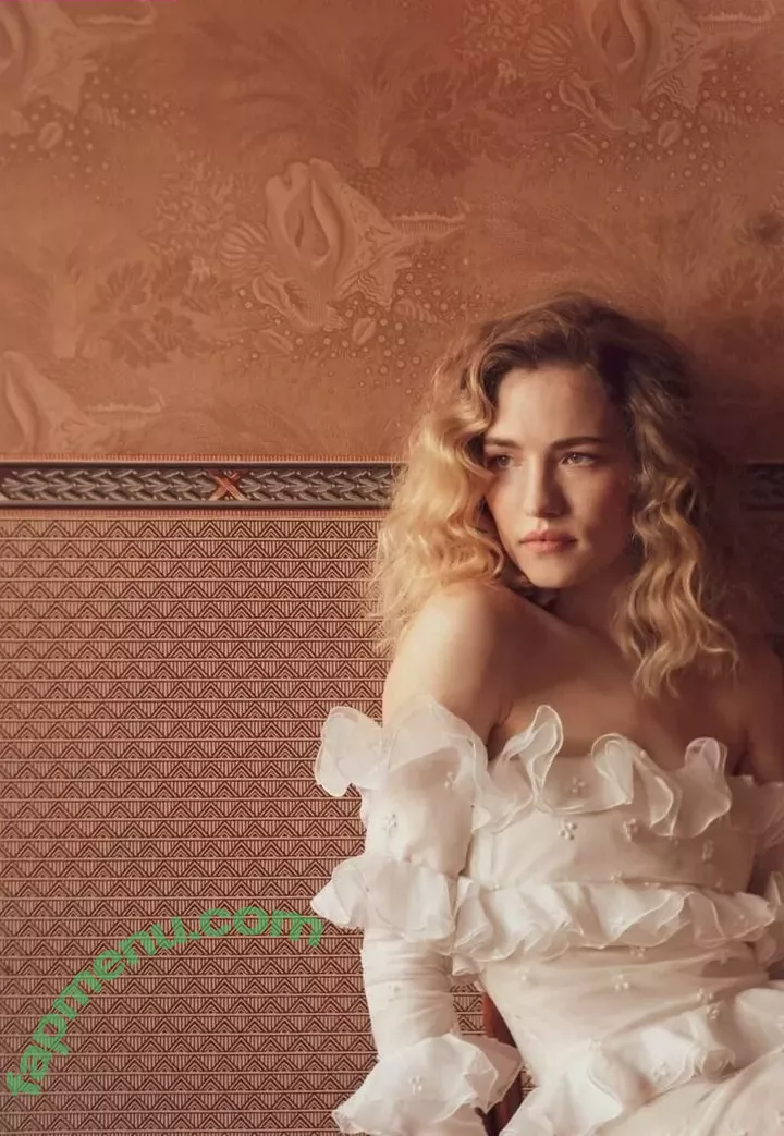 Willa Fitzgerald nude photo #0016 (willafitz)