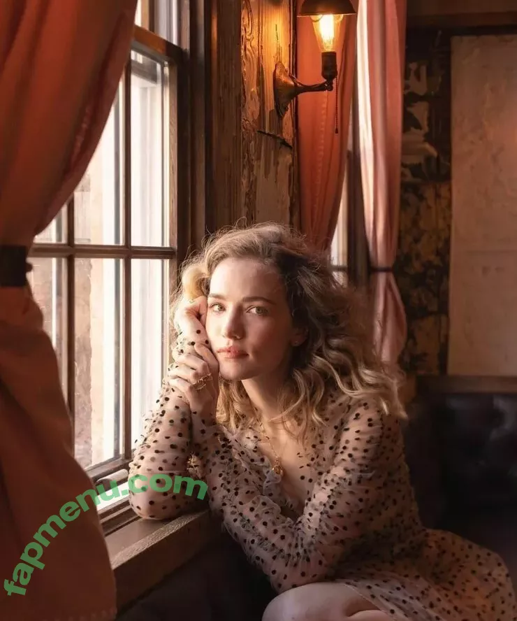 Willa Fitzgerald nude photo #0022 (willafitz)