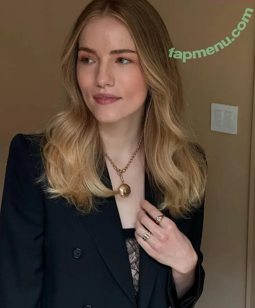 Willa Fitzgerald nude photo #0223 (willafitz)