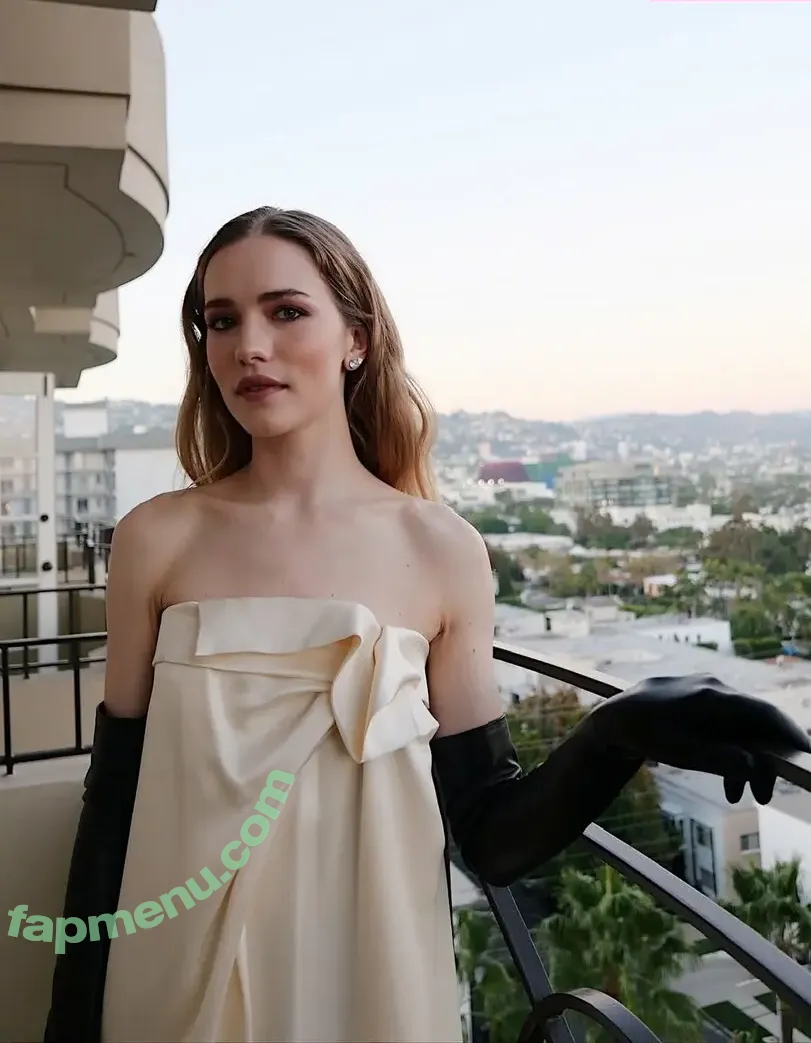Willa Fitzgerald nude photo #0257 (willafitz)