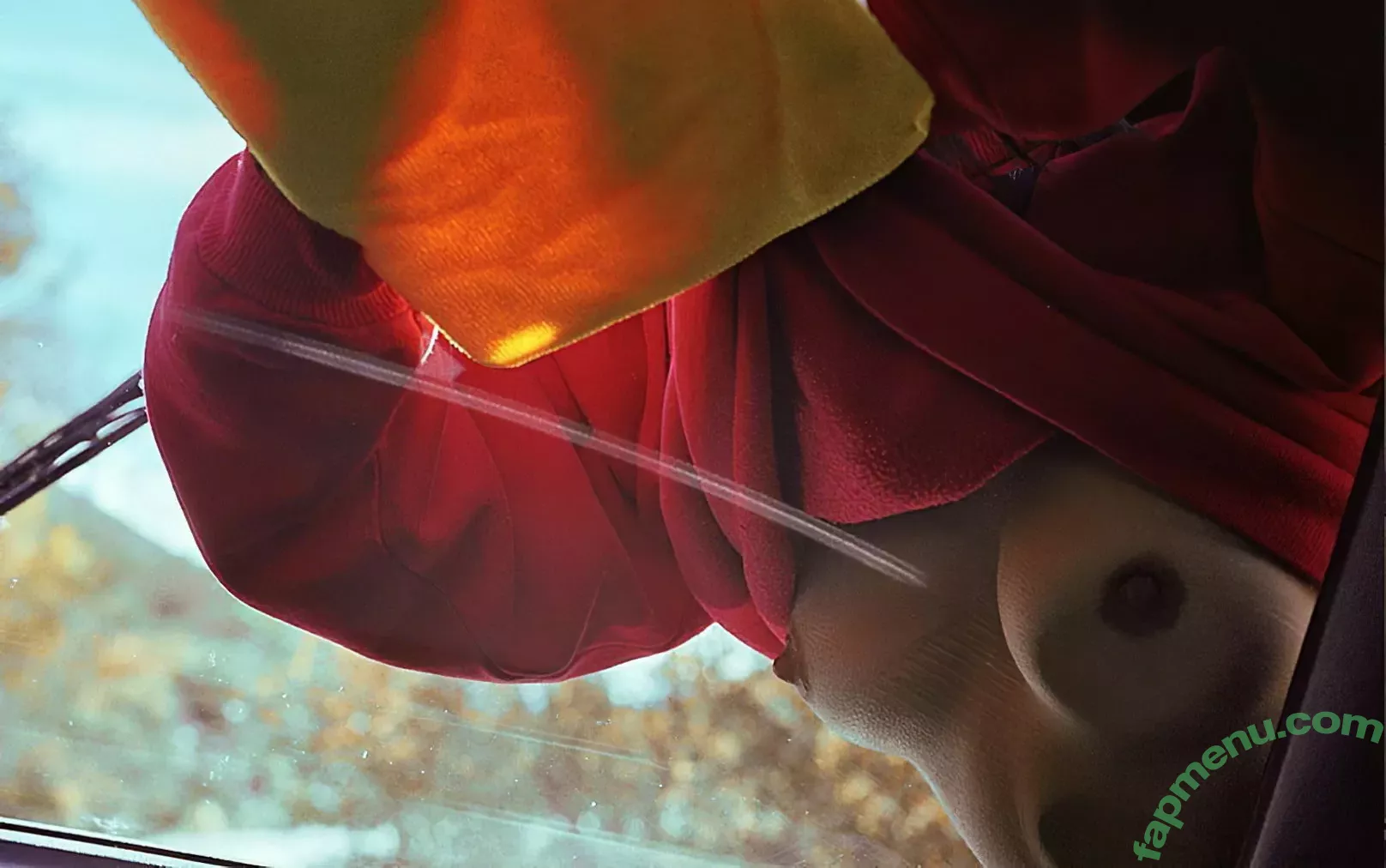 Willa Holland nude photo #0017 (pepsiholland / willaholland)