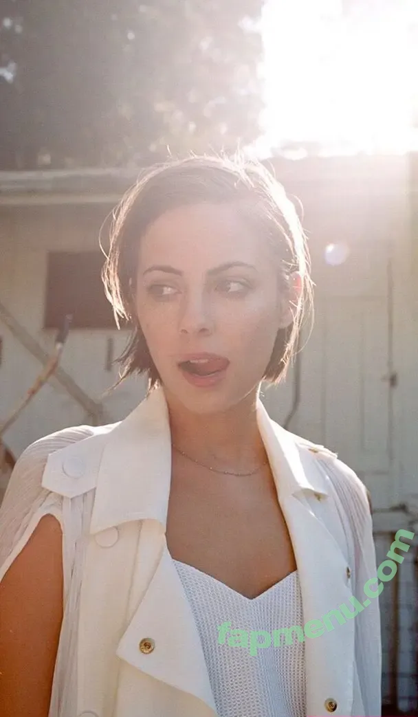 Willa Holland nude photo #0366 (pepsiholland / willaholland)
