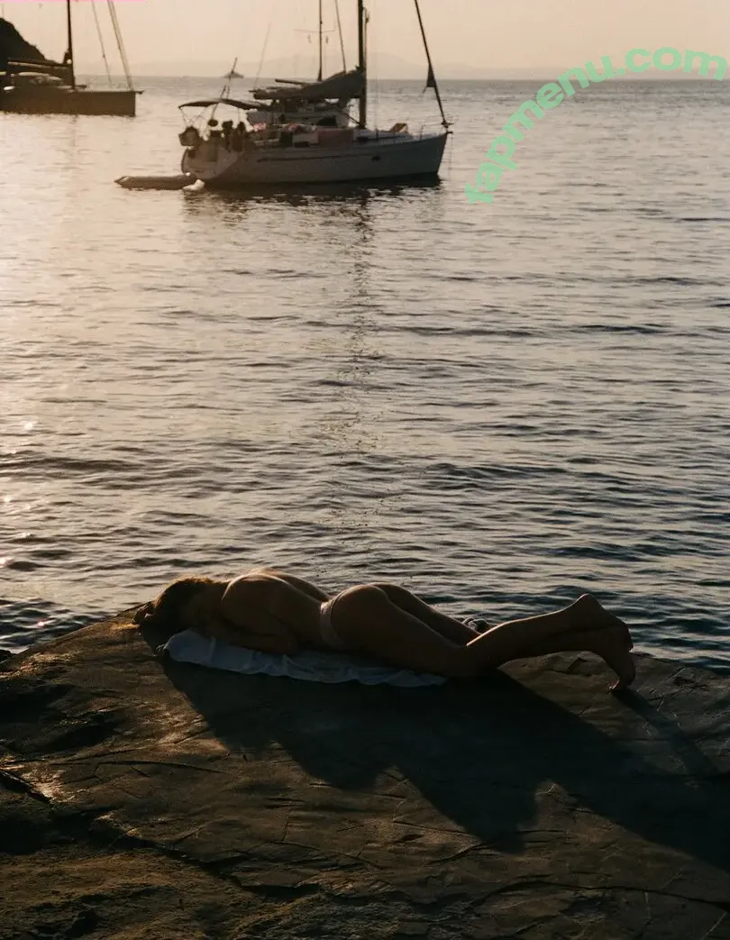 Willow Day nude photo #0044 (thelittlewillow / willow_dayyy)