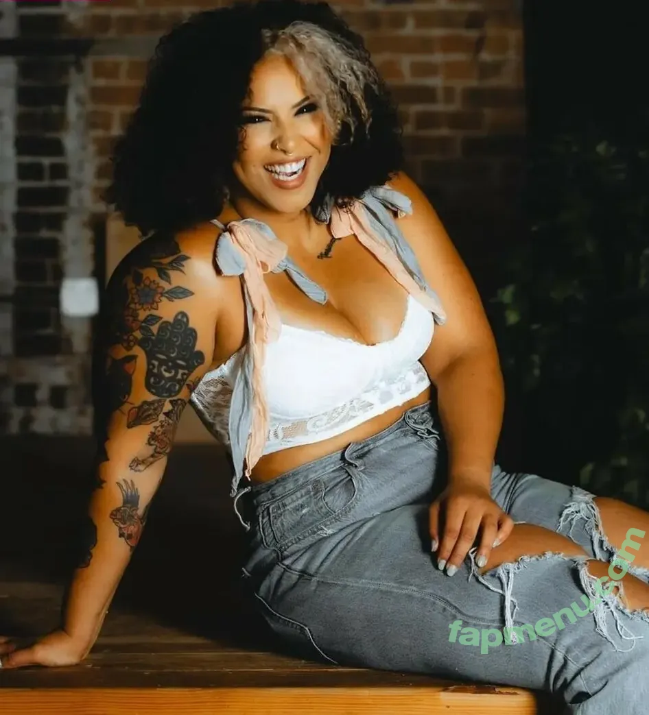 Willow Nightingale nude photo #0030 (willowwrestles)