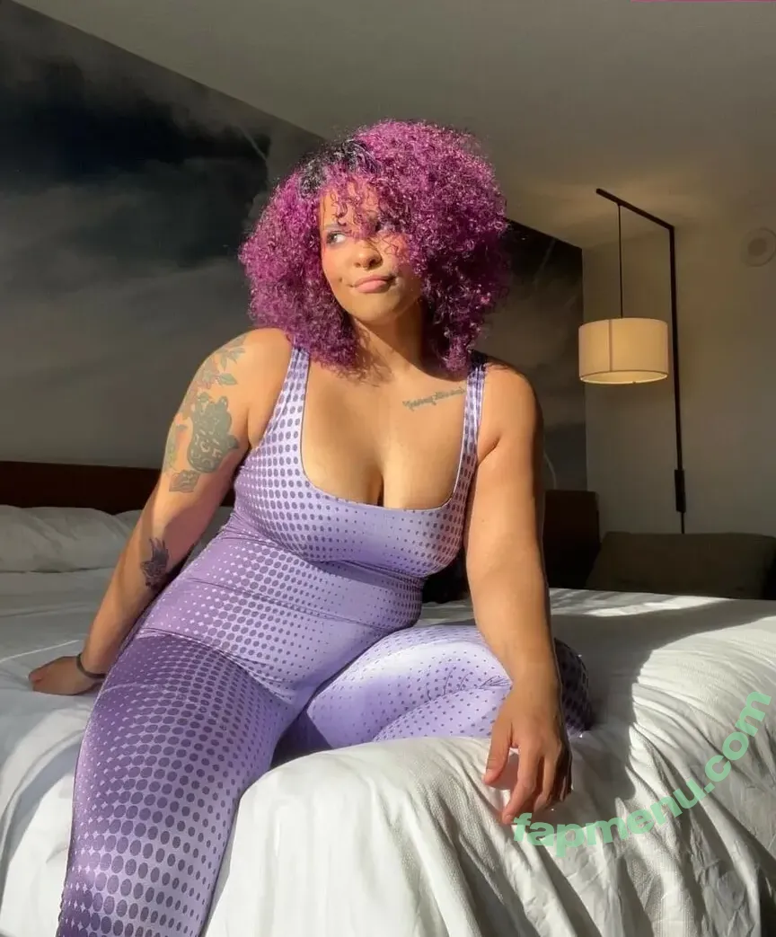 Willow Nightingale nude photo #0041 (willowwrestles)