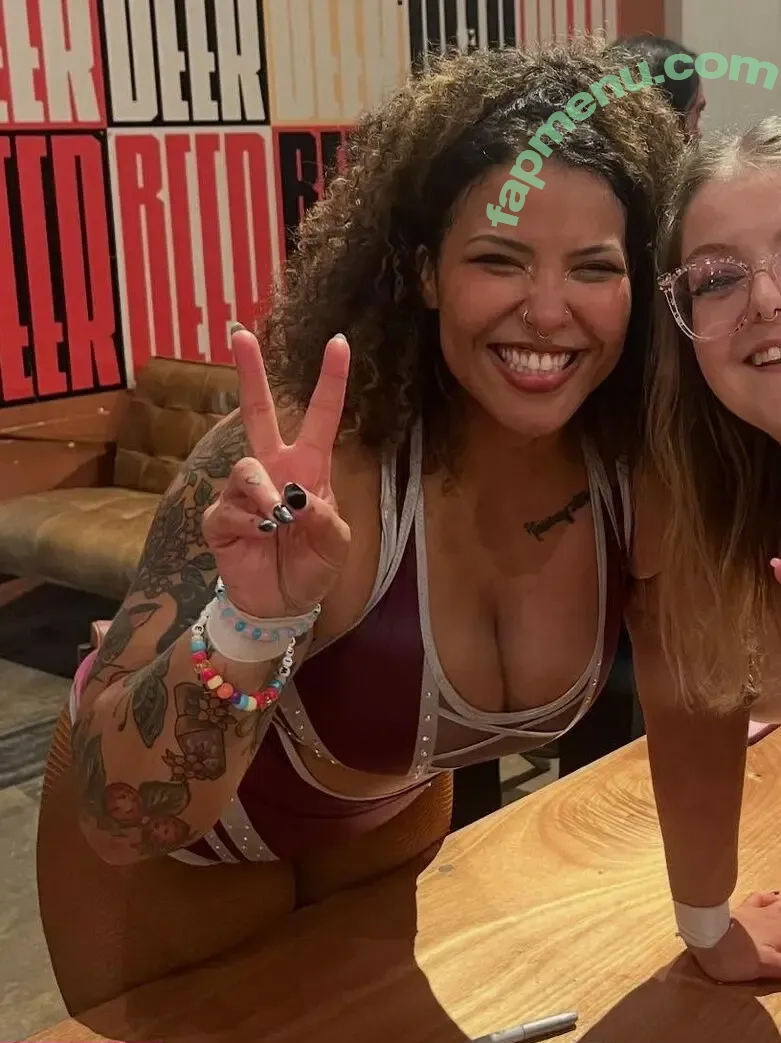 Willow Nightingale nude photo #0102 (willowwrestles)