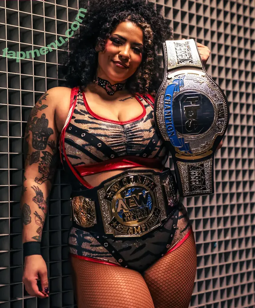 Willow Nightingale nude photo #0118 (willowwrestles)