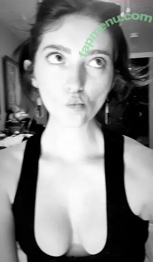 Willow Shields / willowshields nude photo #0067
