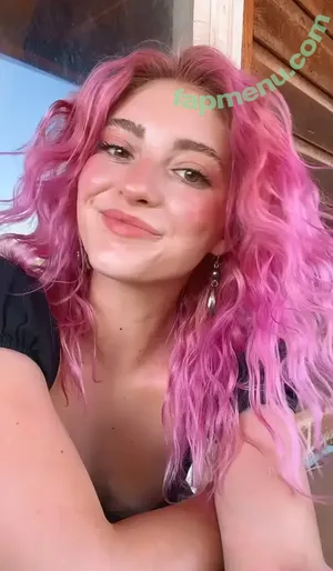 Willow Shields / Discussion Thread / WillowShields nude photo #0134