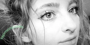 Willow Shields / Discussion Thread / WillowShields nude photo #0142