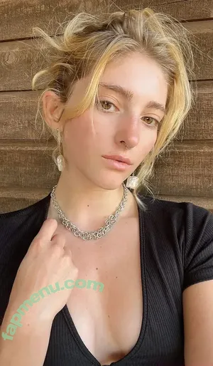 Willow Shields / Discussion Thread / WillowShields nude photo #0145
