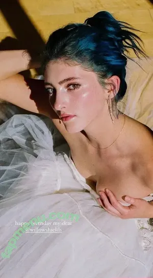 Willow Shields / Discussion Thread / WillowShields nude photo #0202