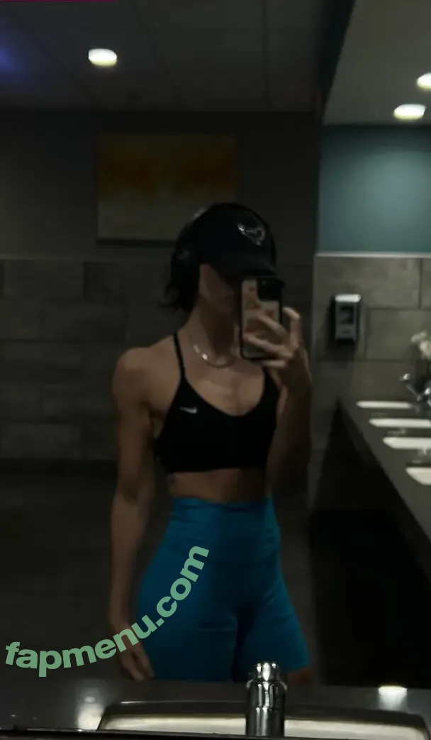 Willow Shields nude photo #0109 (willowshields)