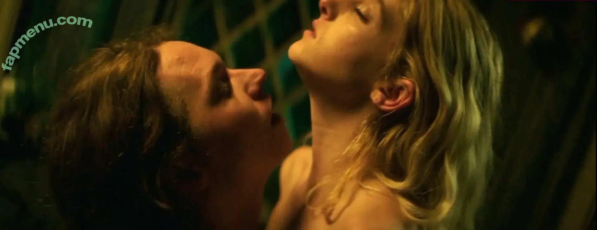 Willow Shields nude photo #0120 (Discussion Thread / WillowShields)