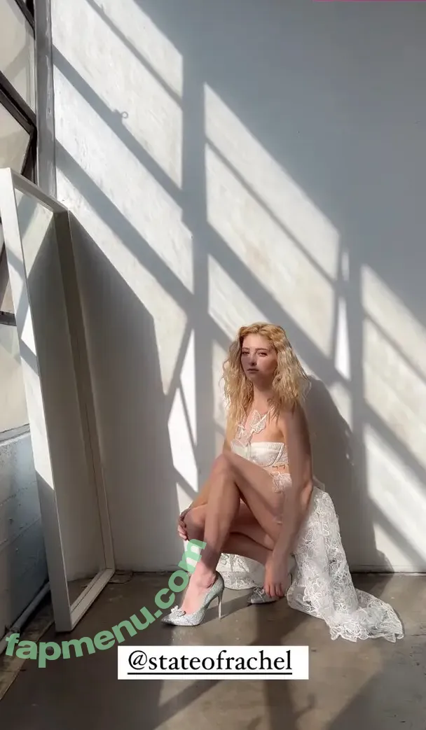 Willow Shields nude photo #0141 (Discussion Thread / WillowShields)