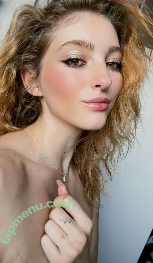 Willow Shields nude photo #0151 (Discussion Thread / WillowShields)