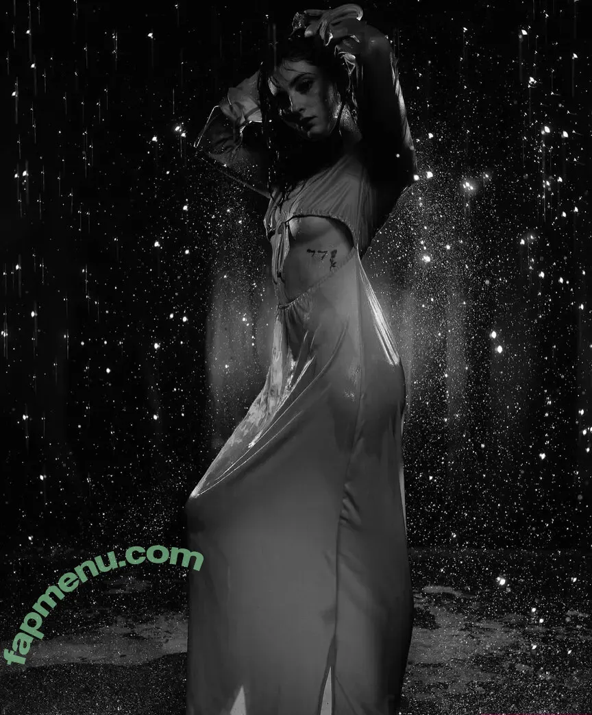 Willow Shields nude photo #0155 (Discussion Thread / WillowShields)