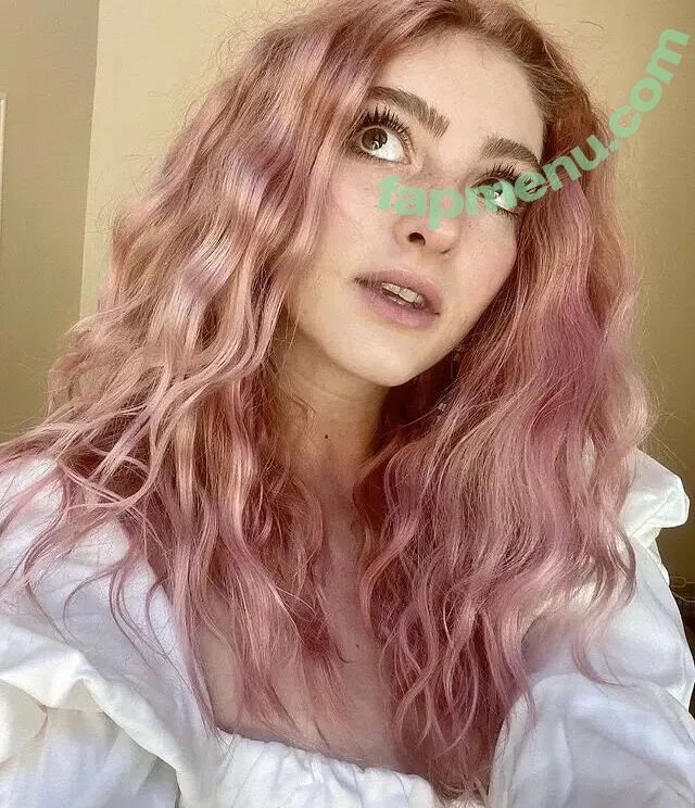 Willow Shields nude photo #0221 (Discussion Thread / WillowShields)