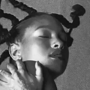 Willow Smith / willowsmith nude photo #0006