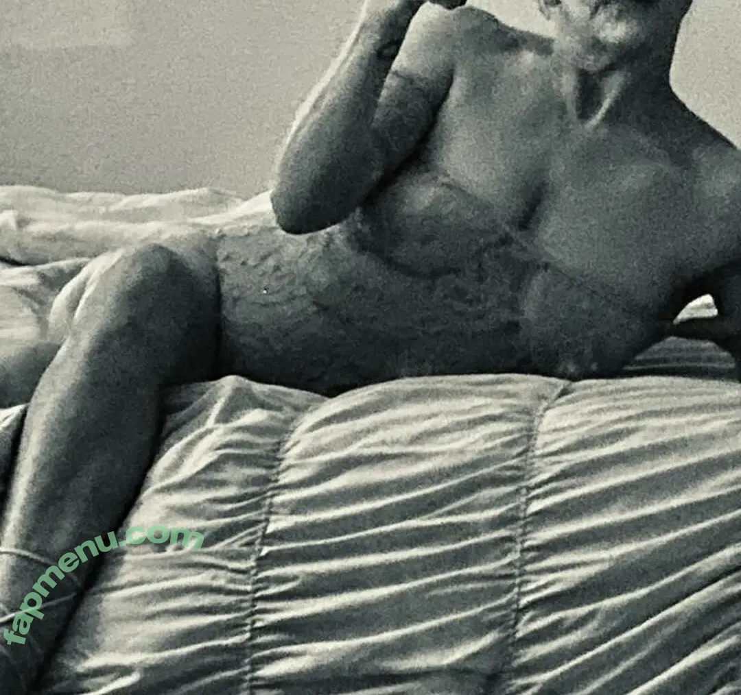 willow_west nude photo #0004 (willow_west)