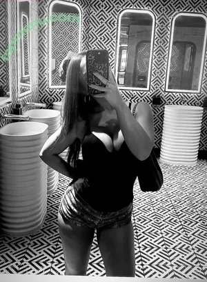 willowgait / willowgait_x / willowgaitx nude photo #0086