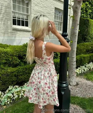willowpreston / willowwpreston nude photo #0005