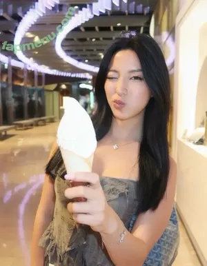 Winnie Chang / winnieechang nude photo #0410