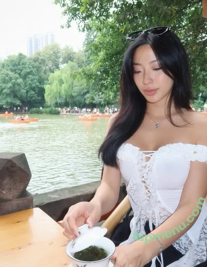 Winnie Chang nude photo #0385 (winnieechang)