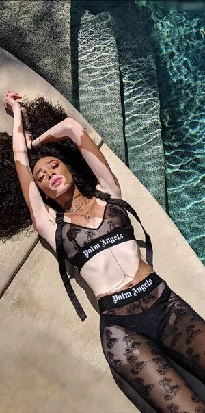 Winnie Harlow / winnieharlow nude photo #0218