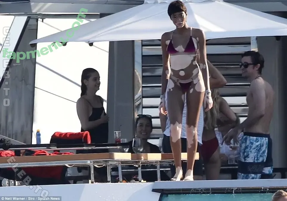 Winnie Harlow nude photo #0587 (officialwinnieharlow / winnieharlow)