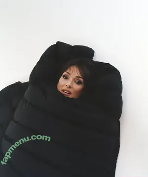 Winona Ryder / winonaryderofficial nude photo #0306