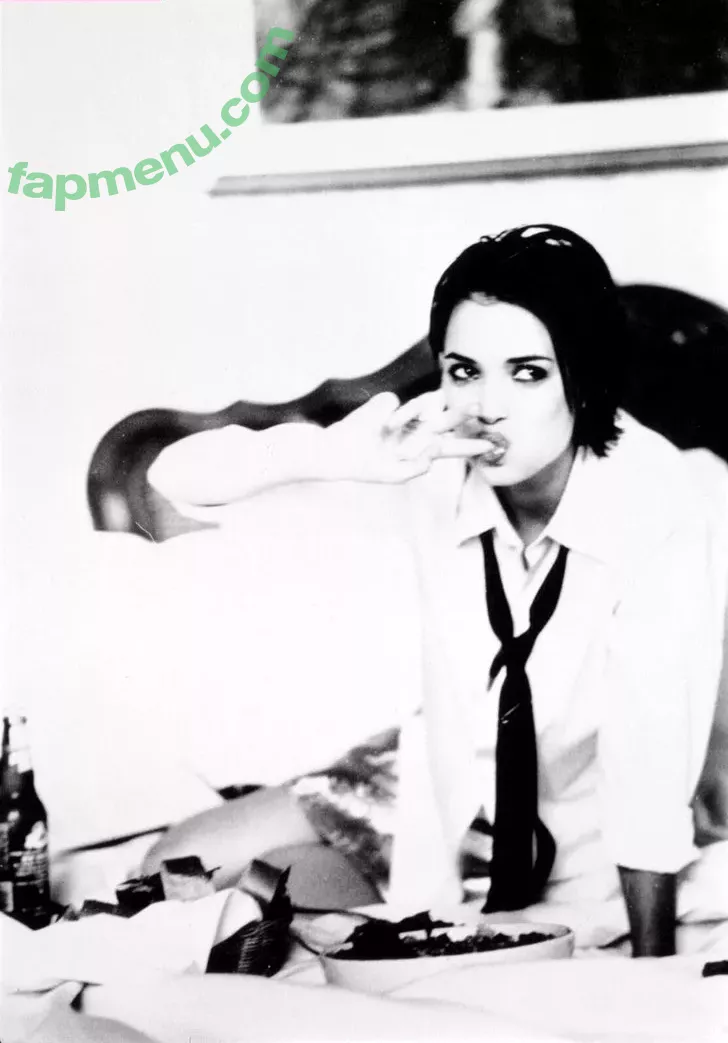 Winona Ryder nude photo #0011 (winonaryderofficial)