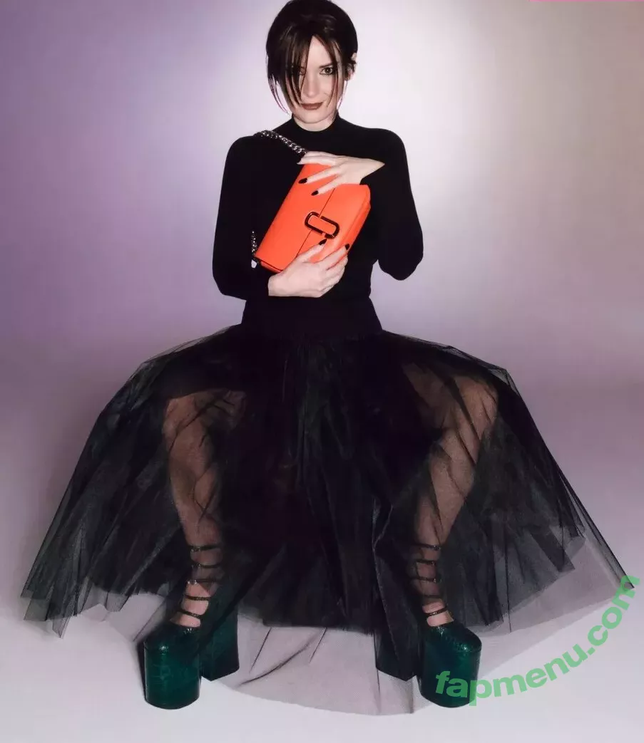 Winona Ryder nude photo #0034 (winonaryderofficial)