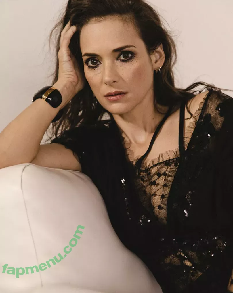 Winona Ryder nude photo #0081 (winonaryderofficial)
